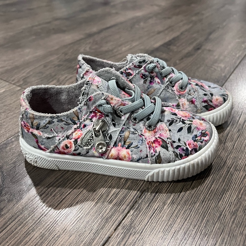 Girls Blwofish Shoes